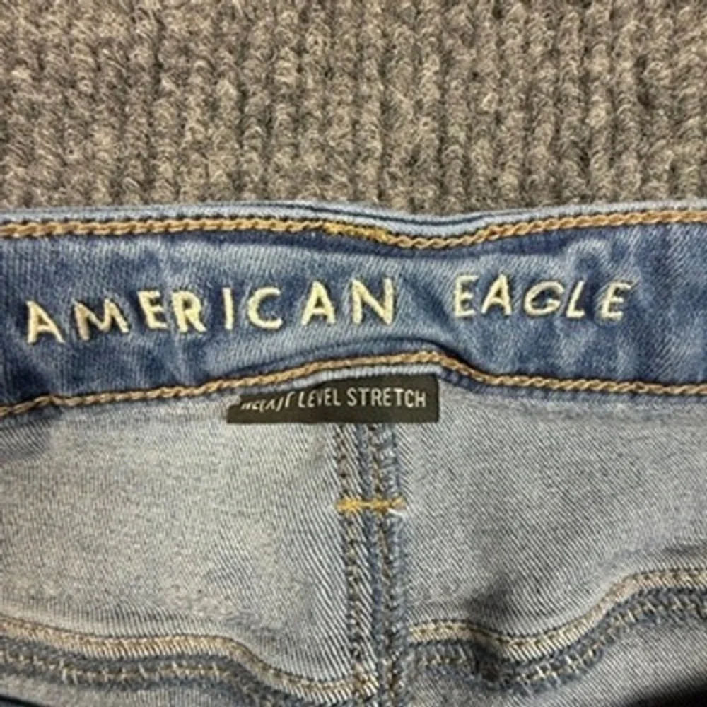American Eagle Super Hi-Rise Jegging Womens 4 Blue Distressed Next Level Stretch